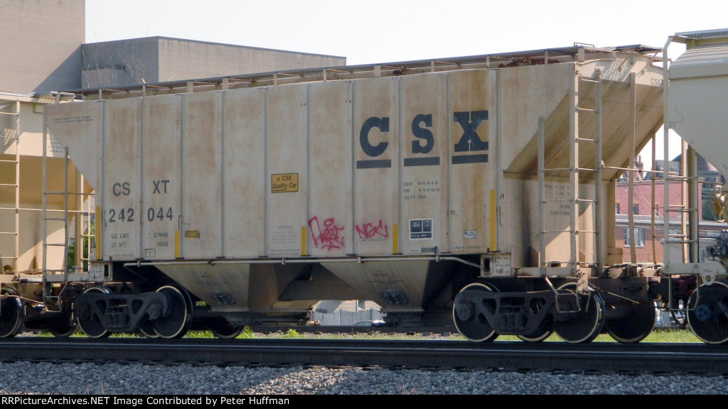 CSXT 242044